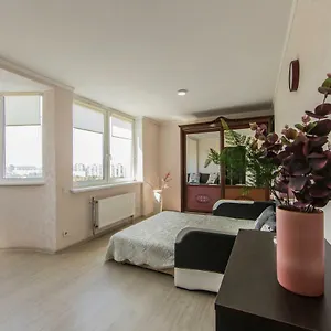 super-view-luxury-apartment-near-chernihiv-metro.hotels-of-kiev.com/